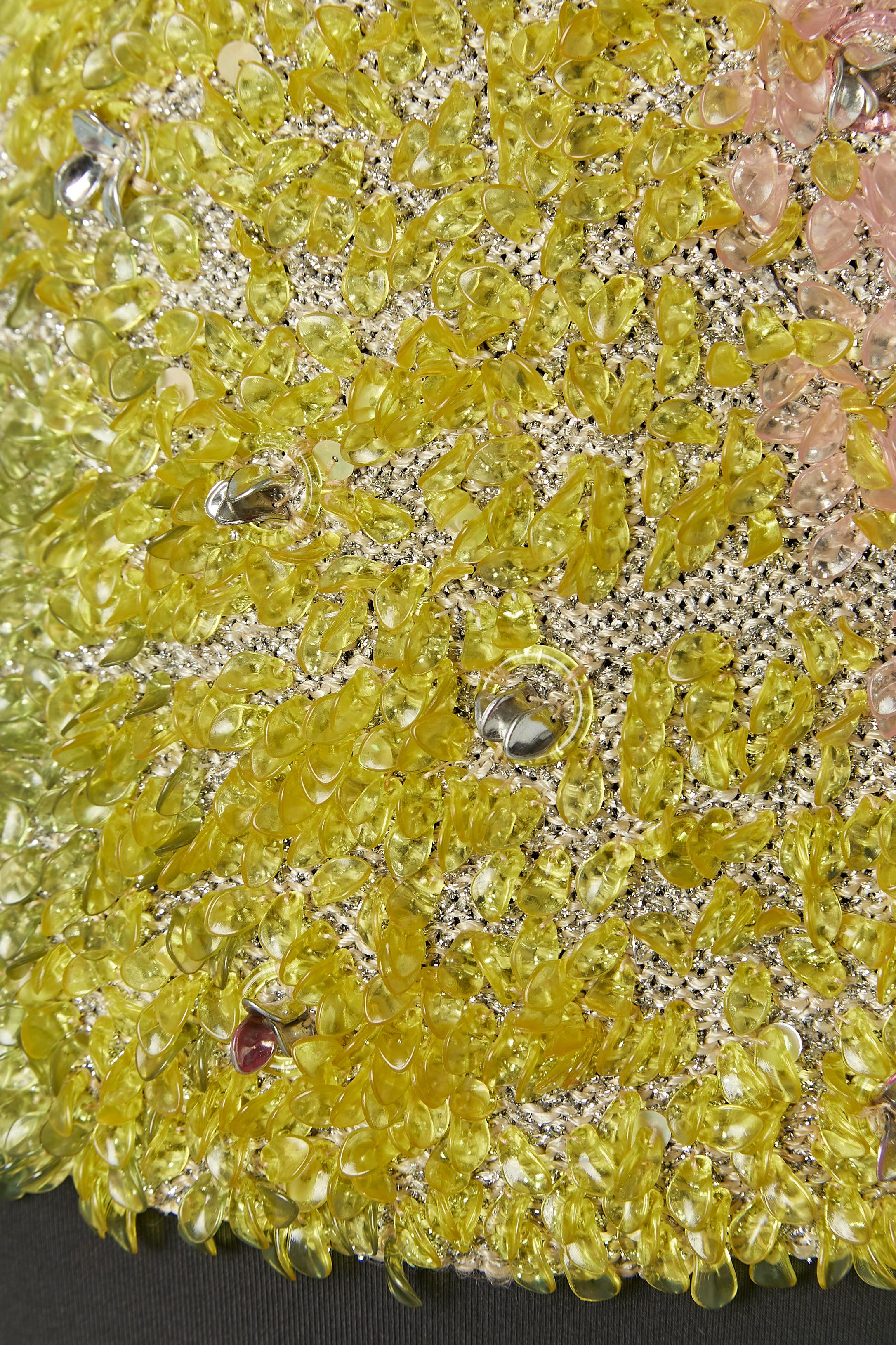Top senza maniche con perline su maglia in lurex argentato Circa anni '70 In condizioni ottime in vendita a Saint-Ouen-Sur-Seine, FR
