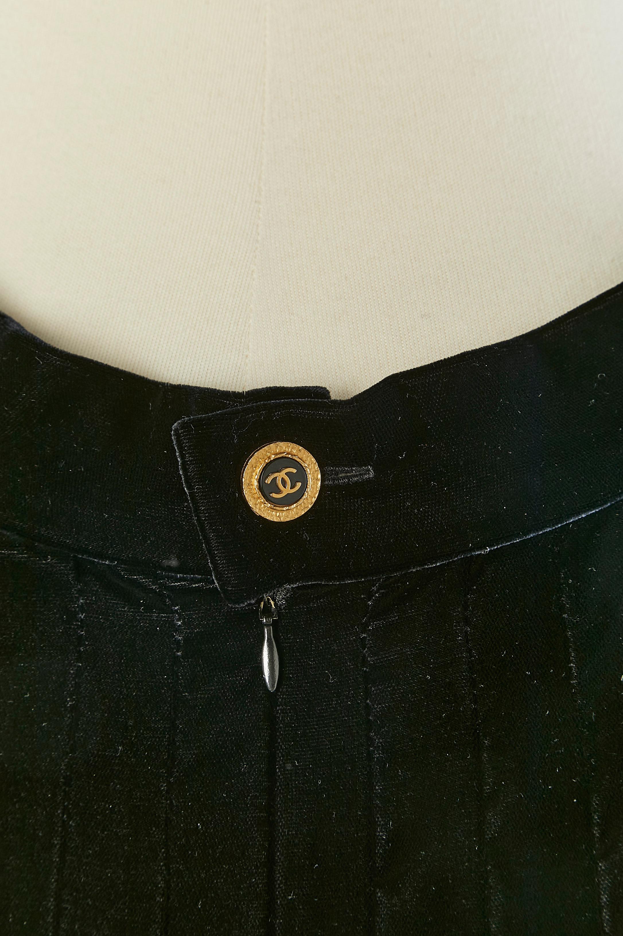 Donna Gonna in velluto di seta nero con strascico CHANEL BOUTIQUE in vendita