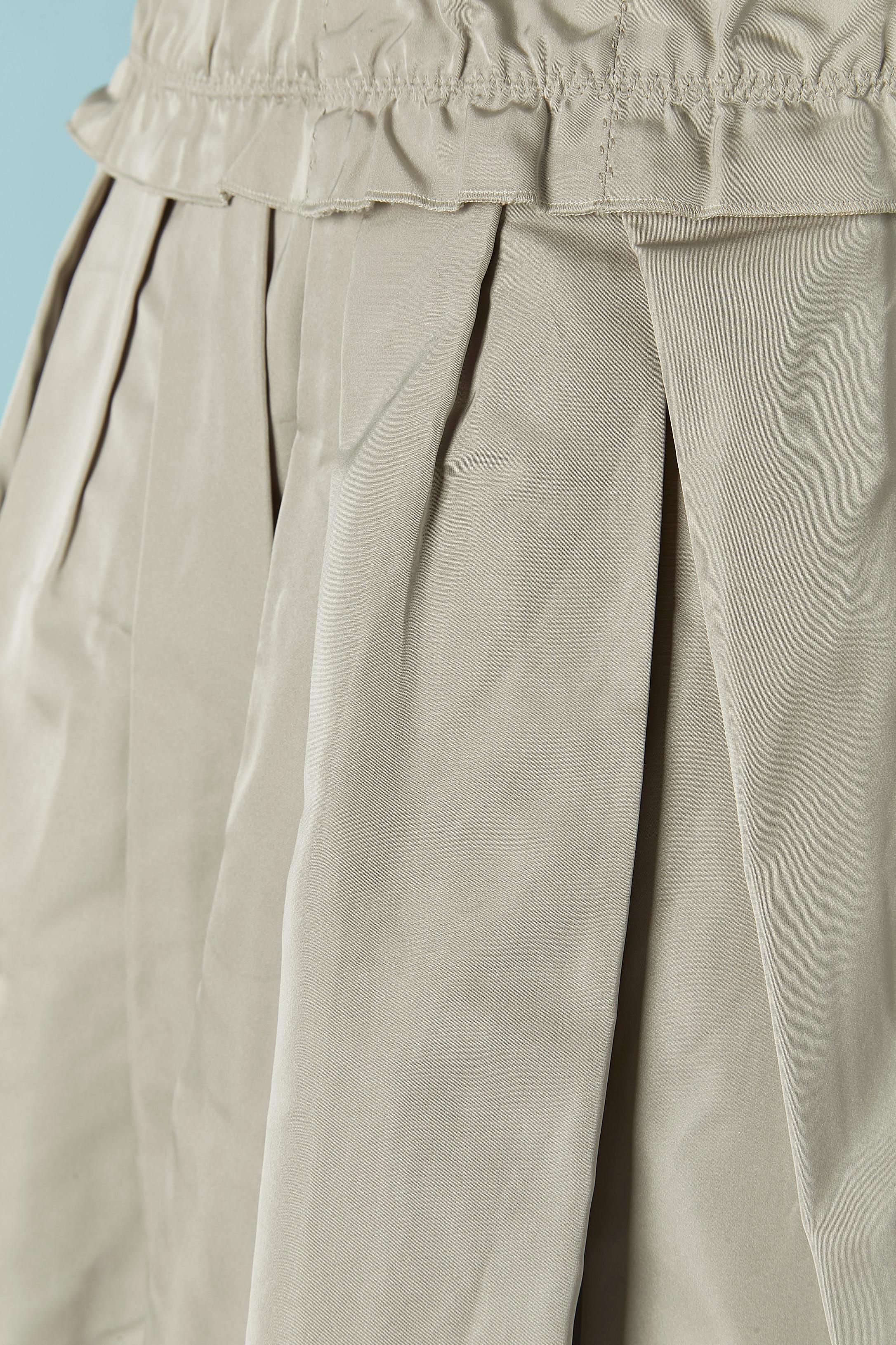 Gris Robe de cocktail en soie grise drapée LOUIS VUITTON en vente
