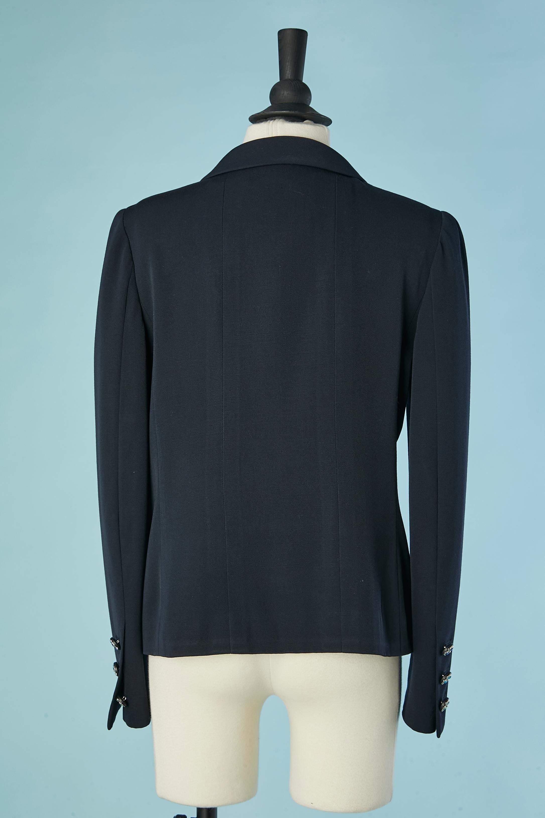 Giacca monopetto in lana navy con bottone a forma di quadrifoglio Chanel Boutique in vendita 4