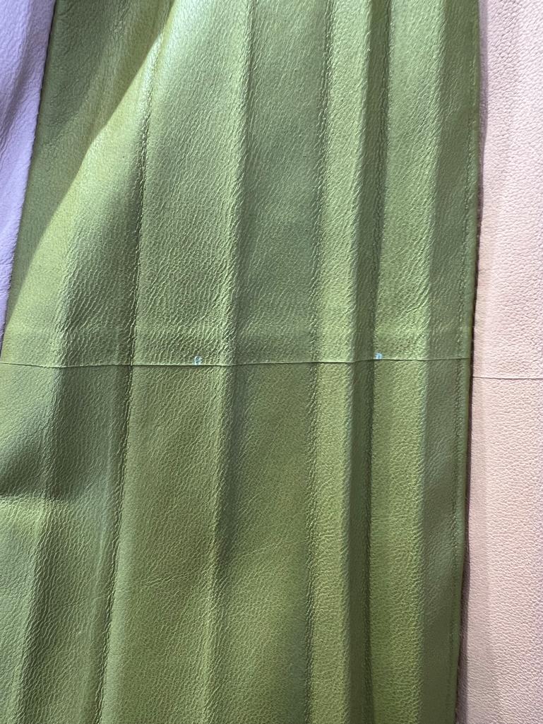 Jupe en cuir plissé multicolore Sun-Ray CHRISTIAN DIOR SS19 en vente 3