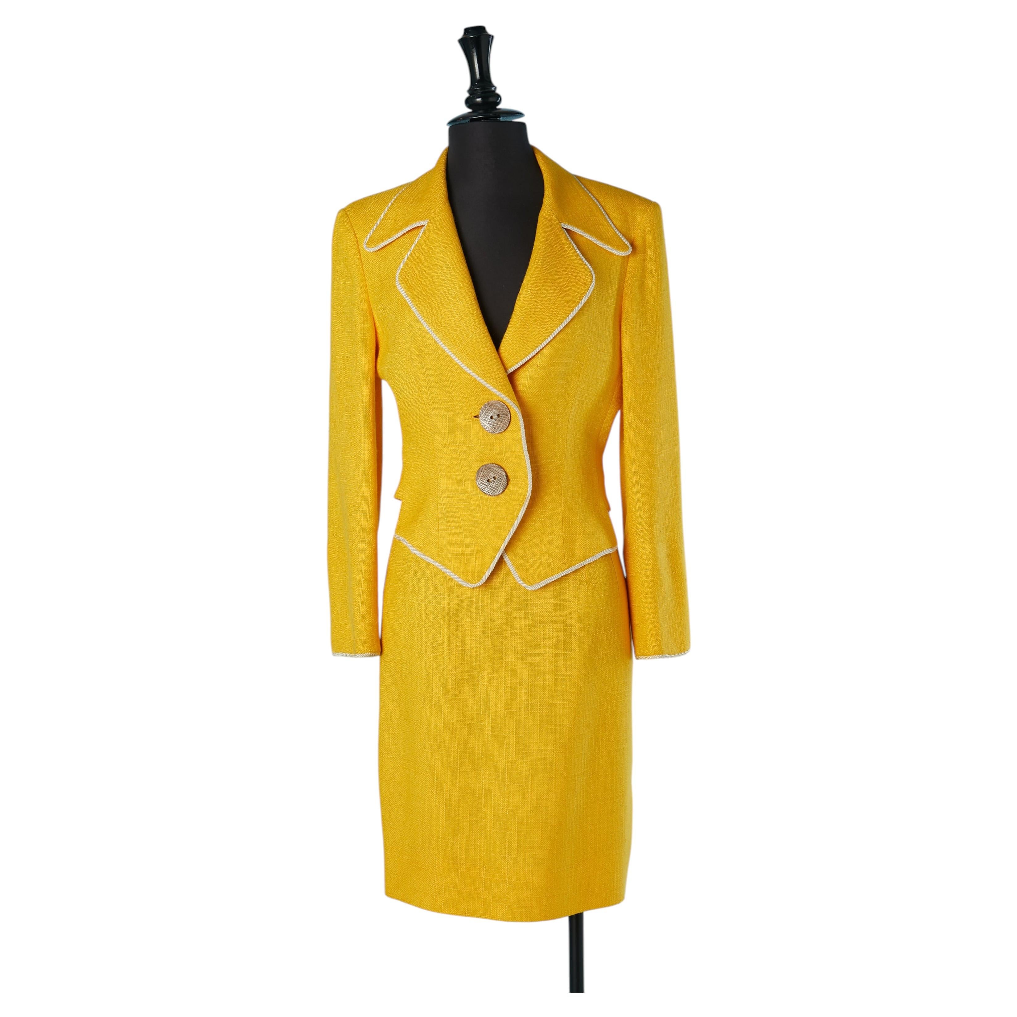 Traje de falda amarillo con ribete blanco. Boutique CHRISTIAN DIOR