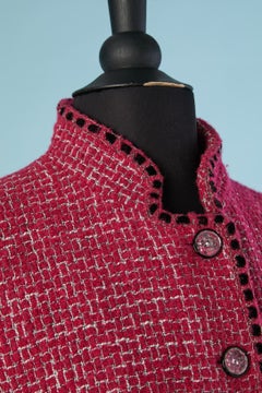 Veste CHANEL en tweed rose, à simple boutonnage