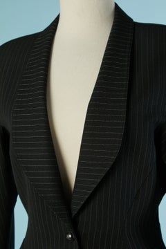 Traje de falda negro a rayas finas de THIERRY MUGLER