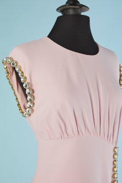 Minivestido de cóctel rosa con pedrería y perlas de GIAMBATTISTA VALLI