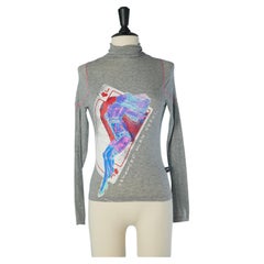 Graues T-Shirt aus Jersey mit Spielkarten-Aufdruck von GAULTIER JEANS