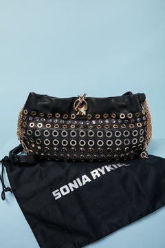 Schwarze Ledertasche mit Strasssteinen und Ösen von SONIA RYKIEL