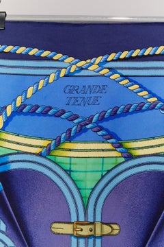 Silk Twill Carré " Grande Tenue" Hermès