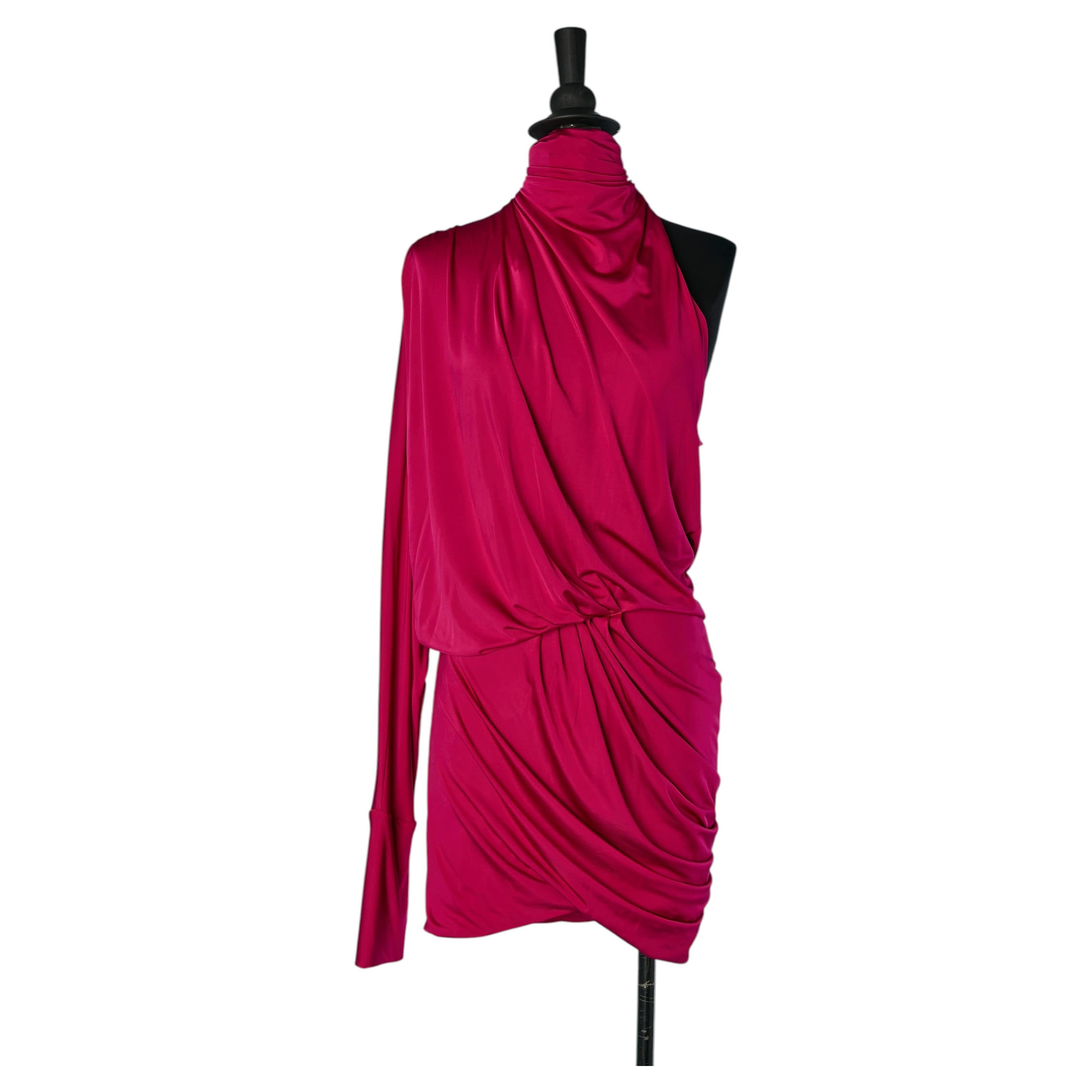 Minivestido de jersey rosa frambuesa con un solo tirante de ALEXANDRE VAUTHIER