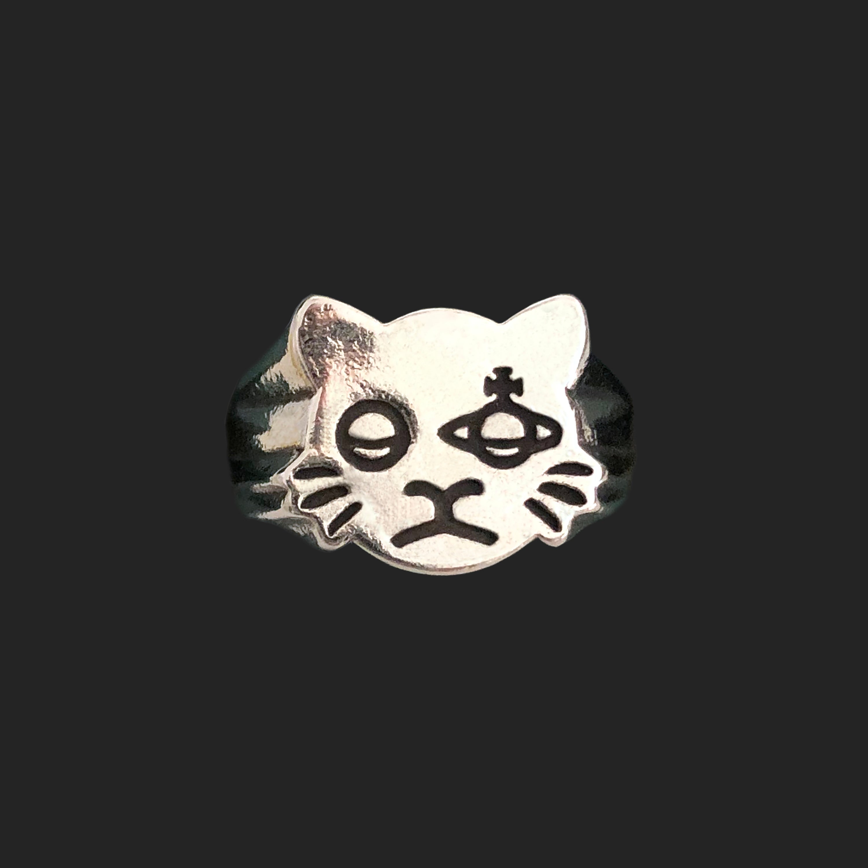 Vivienne Westwood Ring - Cat Face - Adjustable Ring - 925 Silver + Orb Cloth Bag For Sale
