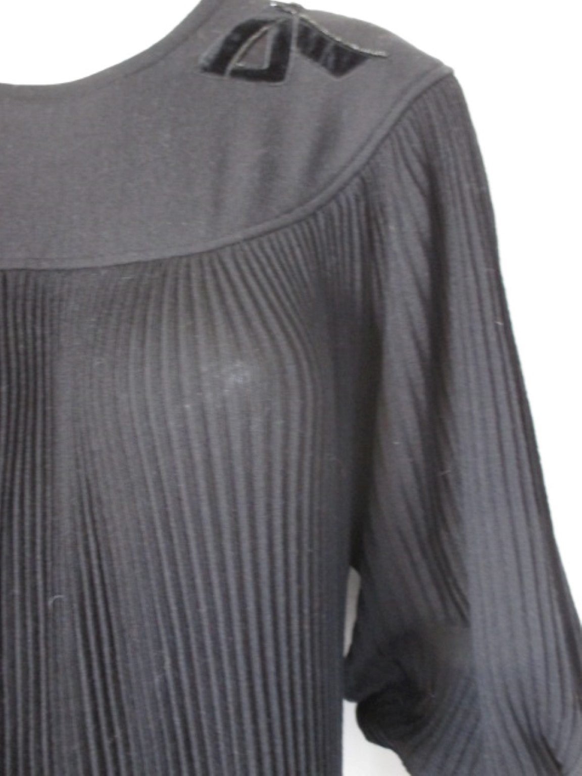 Women's Valentino black sweater with velvet bow appliques