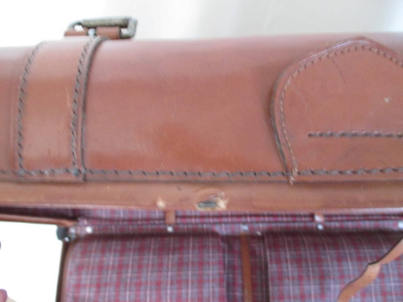 brown leather suitcase with Cunard White Star D-Deck label, 1930s For Sale 1