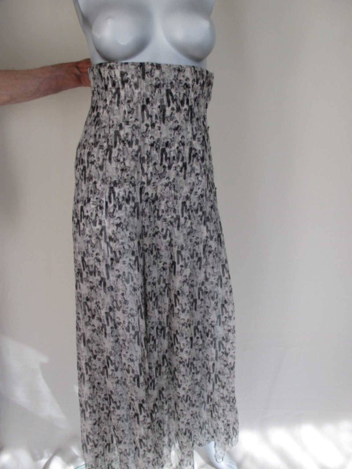 Women's Rare Chanel silk floaty culottes