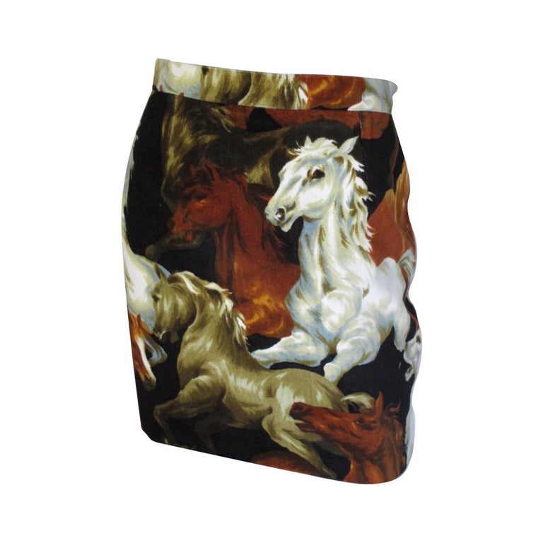 Falda de terciopelo KENZO de los anos 90 con estampado de Caballos salvajes