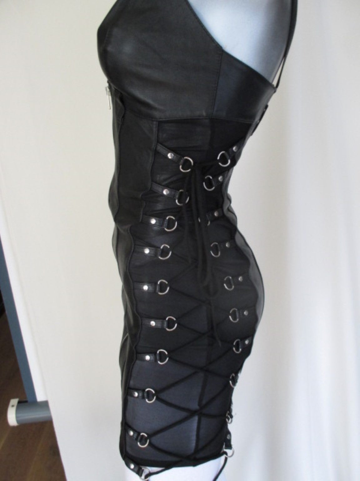 Soft black leather bustier mini dress In Excellent Condition In Amsterdam, NL