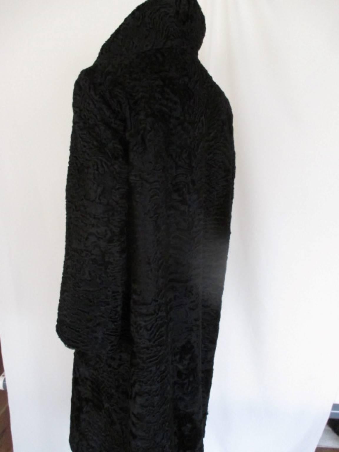 Black Swakara Persian Lamb Astrakhan Fur Coat In Good Condition In Amsterdam, NL