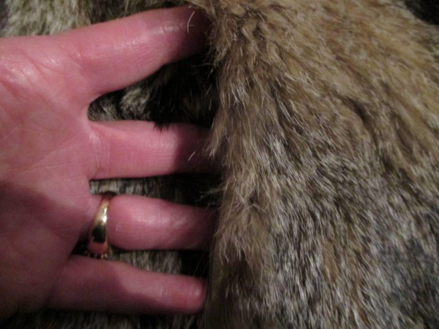 sleeveless wolf fur vest In Excellent Condition In Amsterdam, NL