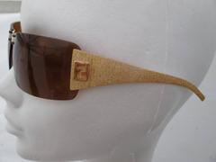chic fendi gold sunglasses