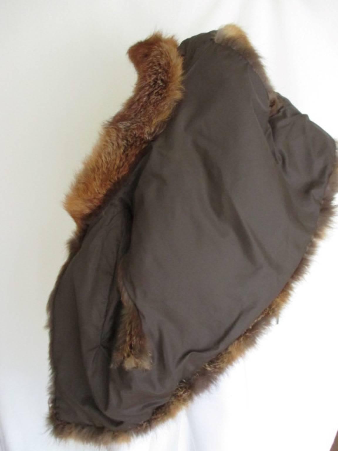 Sleeveless Red Fox Fur Vest In Good Condition In Amsterdam, NL
