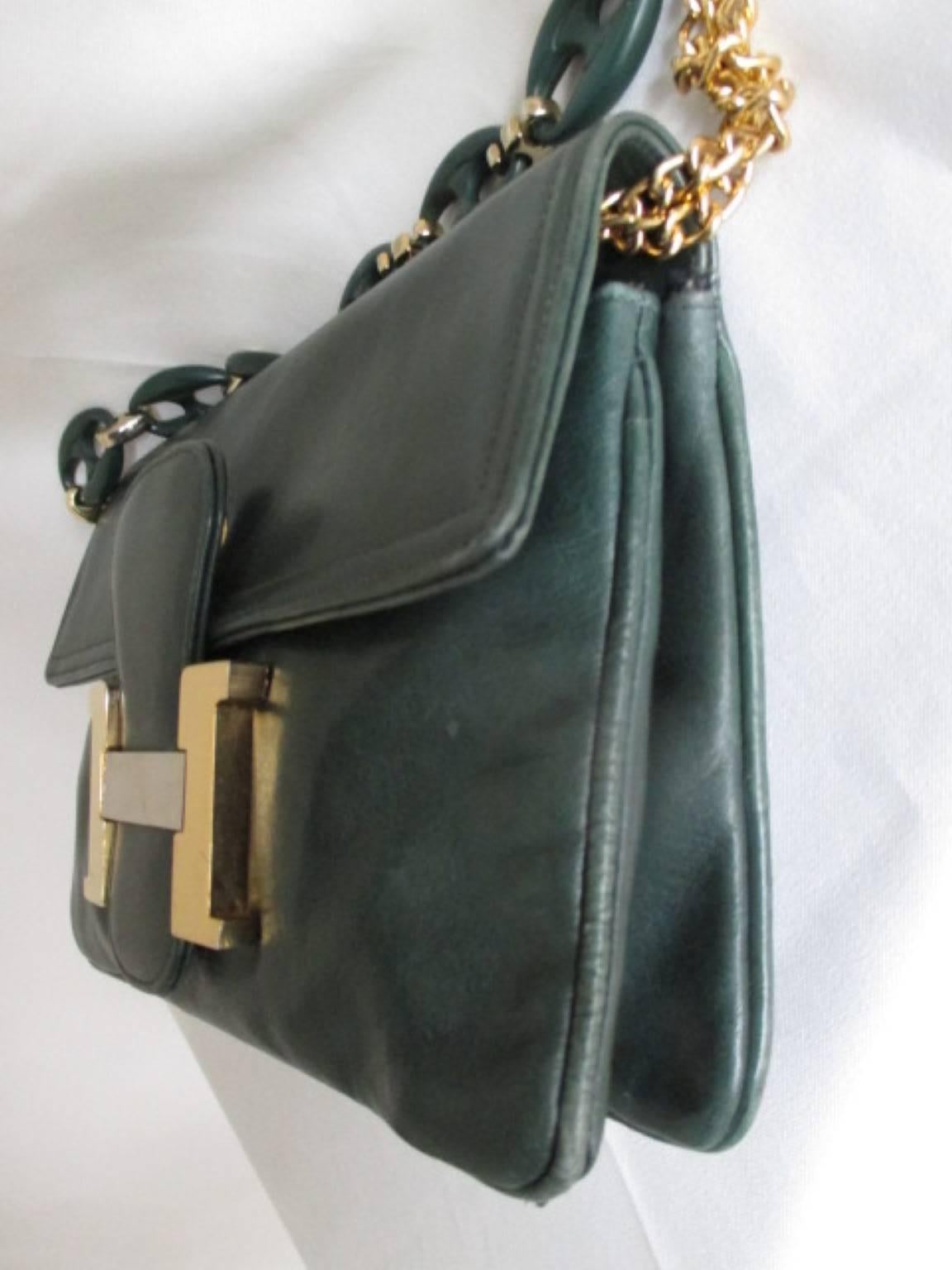 rara bandolera vintage de cuero verde estilo constance en venta 5