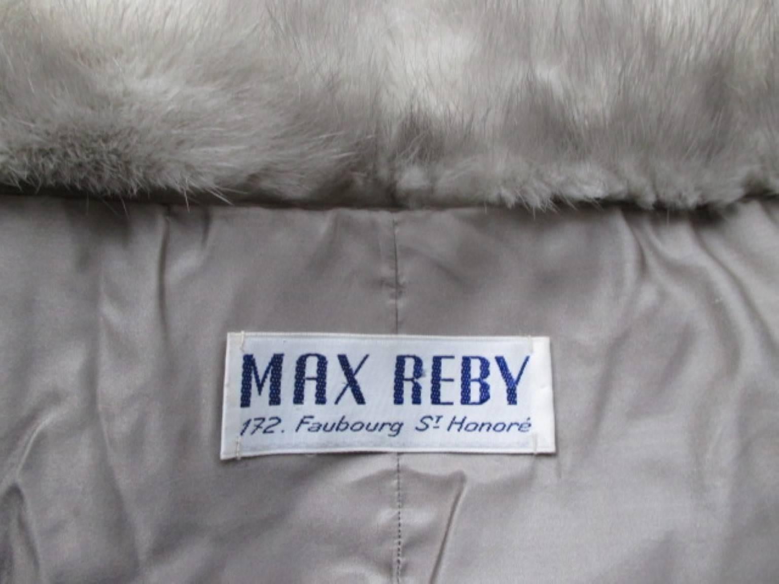 This beautiful vintage stole is made of high quality grey mink by the designer Max Reby, 172, Faubourg St- Honore, Paris.
He was a famous fur creator in mid 20th century.
The inside is made of silk with the initials I.W. and is in excellent