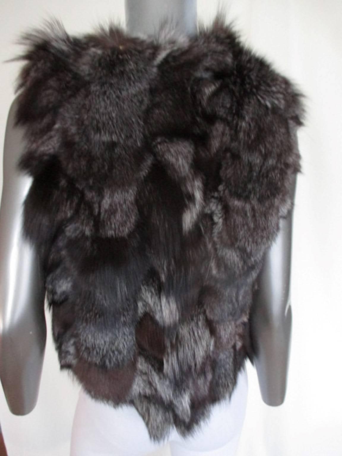 fur sleeveless jacket