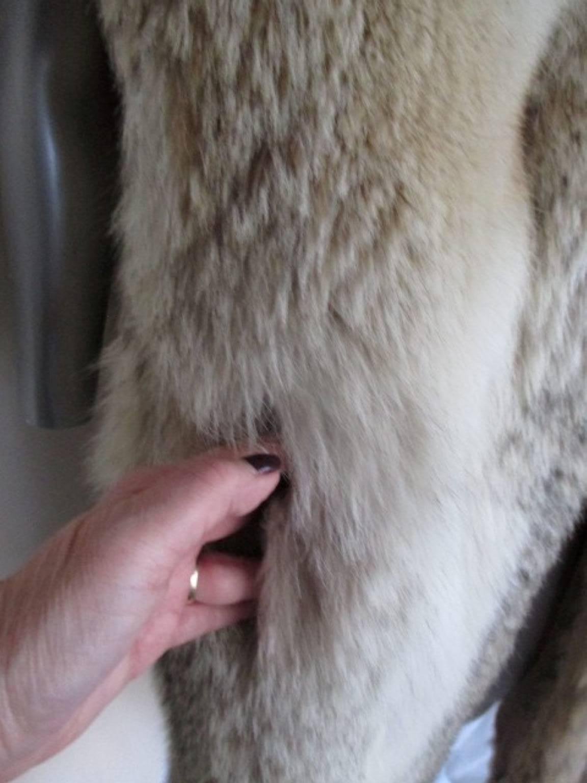 sleeveless wolf fur vest 2