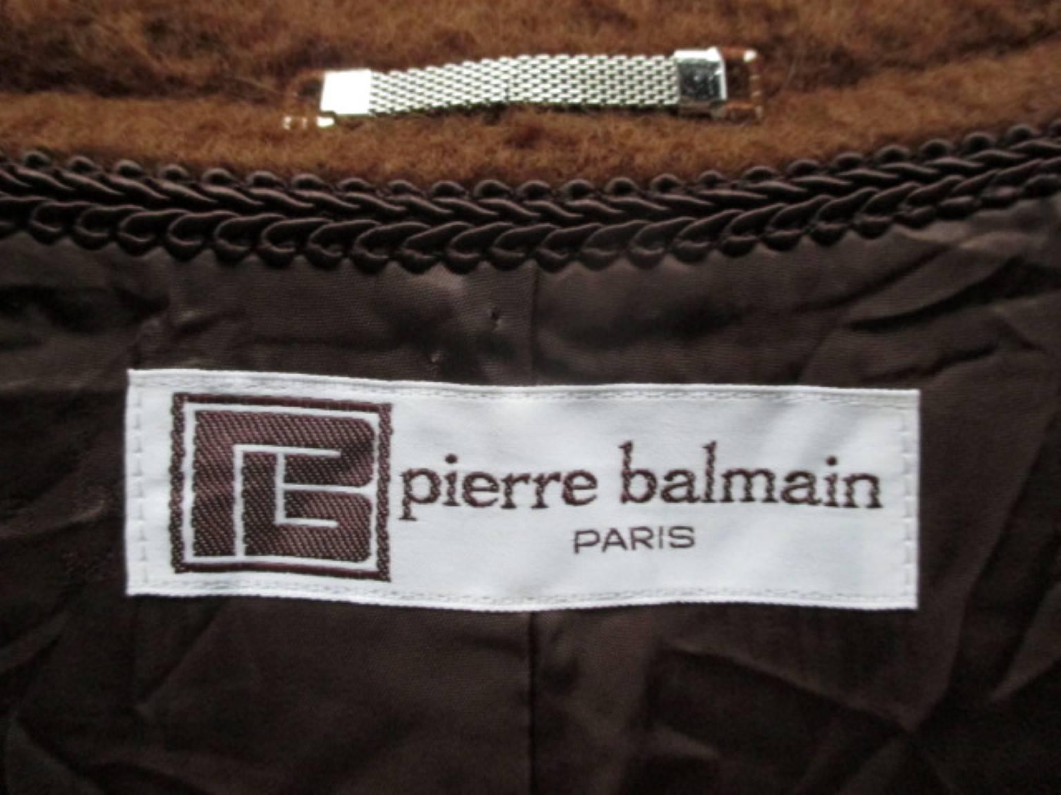 Pierre Balmain Paris Manteau de laine ceinturé Brown  Bon état - En vente à Amsterdam, NL
