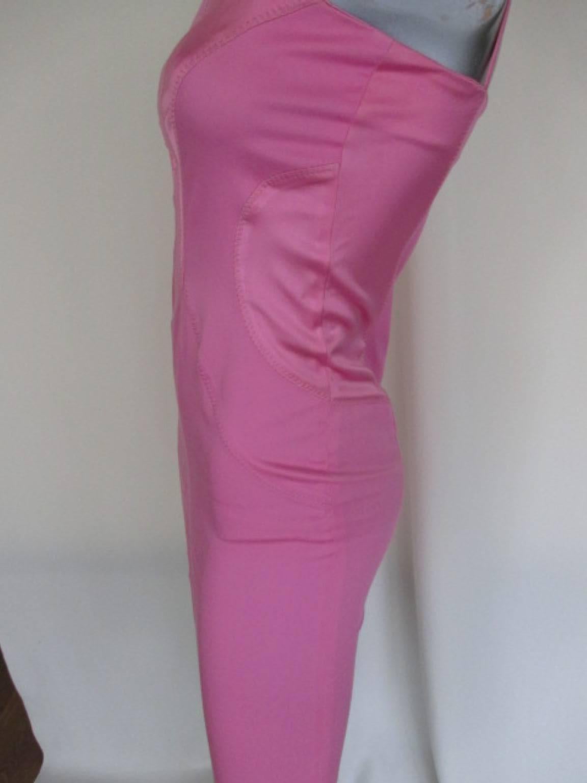 pink mugler dress