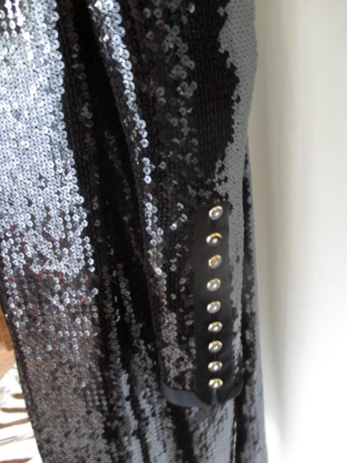 Black and White Sequins Tuxedo Gala Coat In Good Condition For Sale In Amsterdam, NL