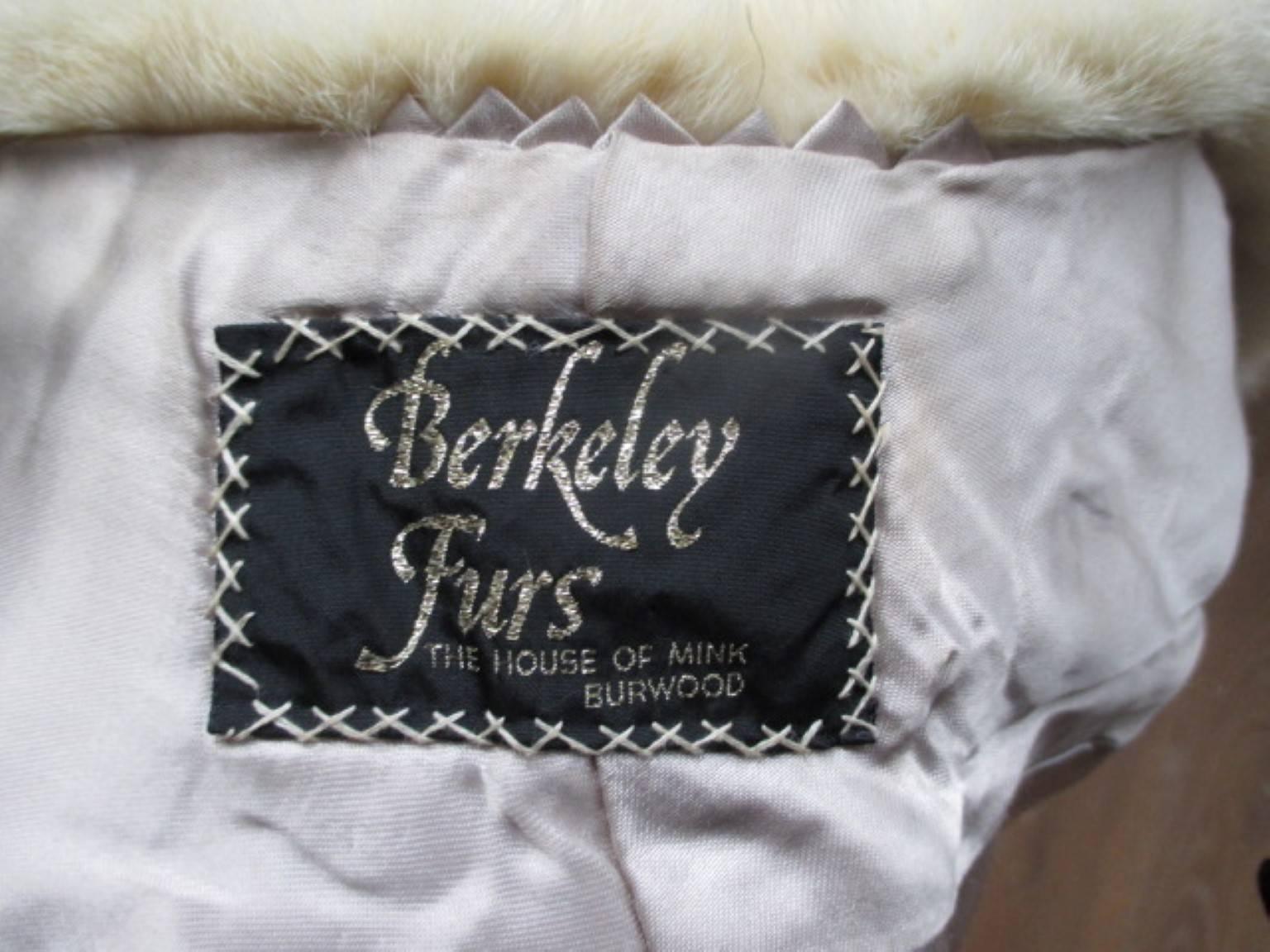 Marron Berkeley - Étole en fourrure de vison vintage  en vente