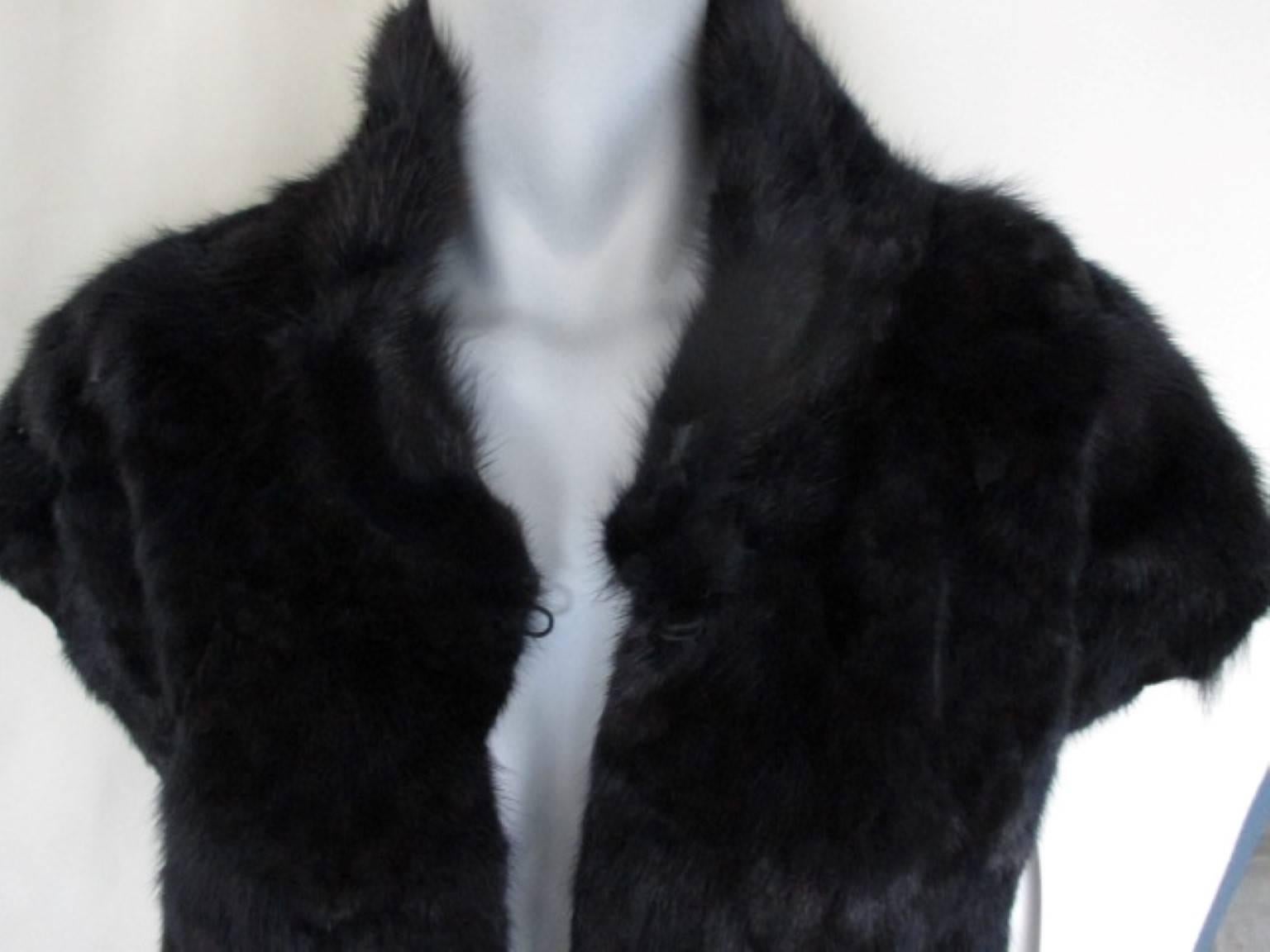 reversible mink fur vest For Sale 2