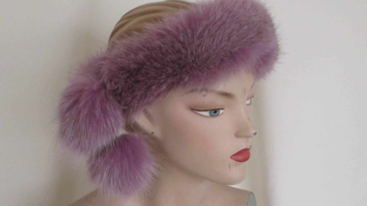 vintage fox fur pom pom head band In Excellent Condition In Amsterdam, NL