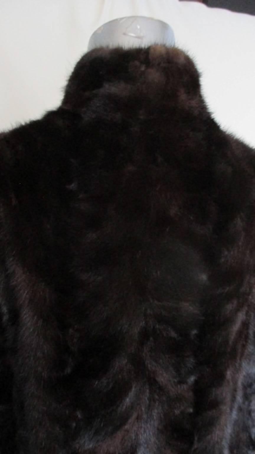 Vintage Brown Mink Fur Coat In Good Condition In Amsterdam, NL