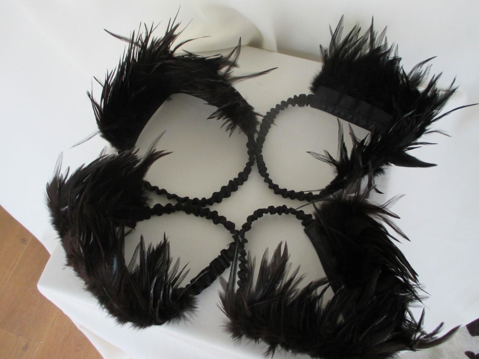 Boho chic 4 Piece feather headband set  In Good Condition For Sale In Amsterdam, NL