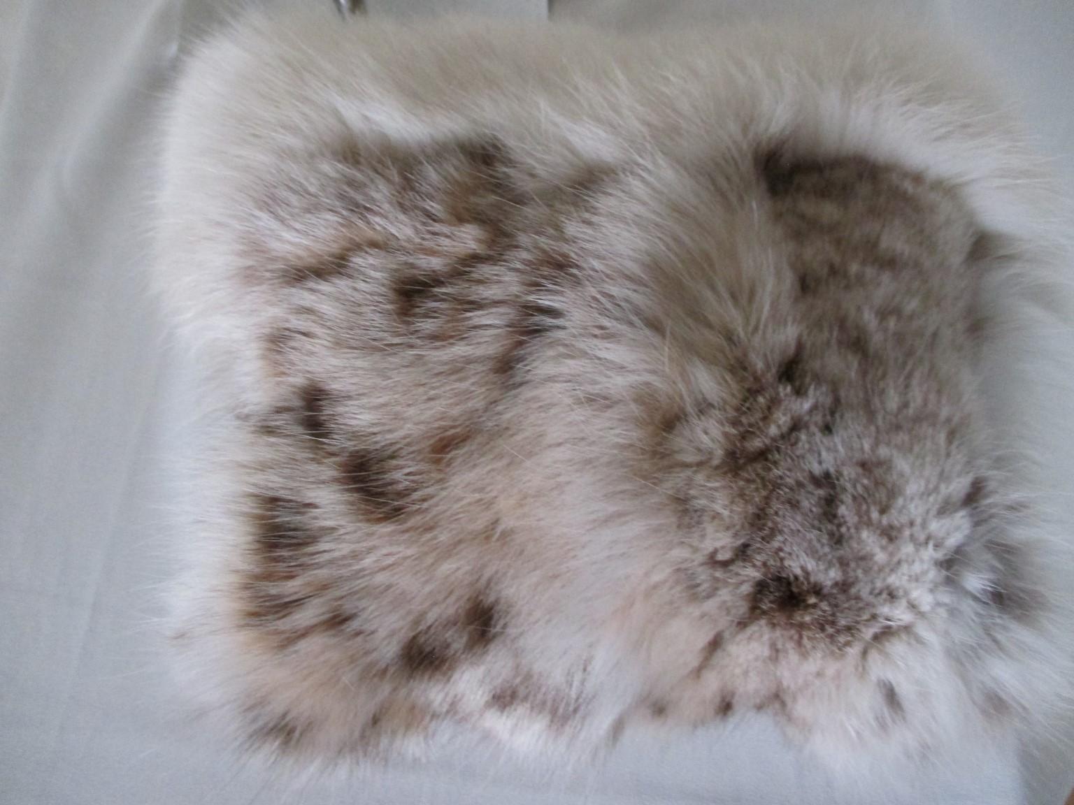Gray Petite Lynx Fur clutch For Sale