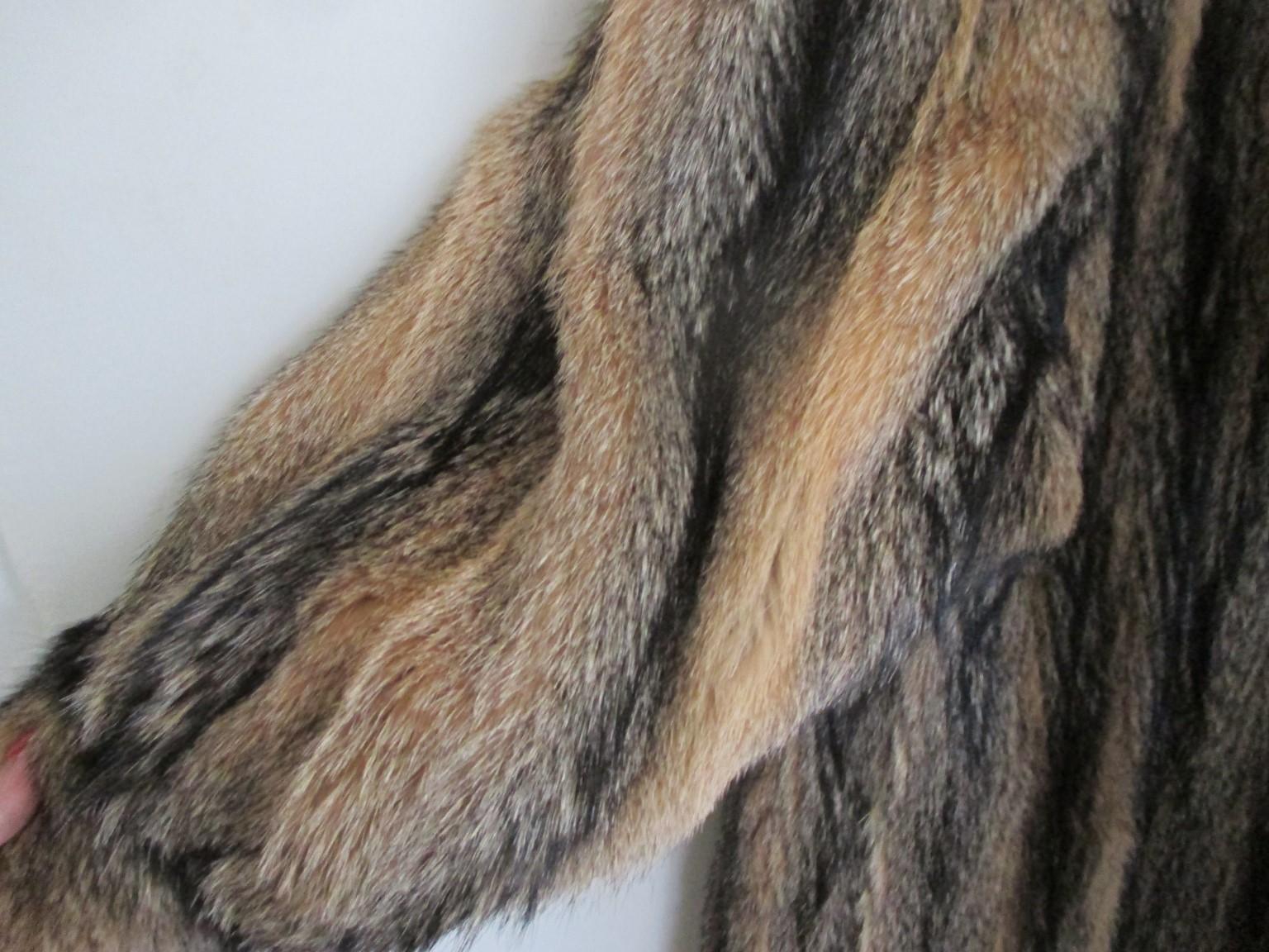 Vintage Coyote Fur Coat In Good Condition In Amsterdam, NL