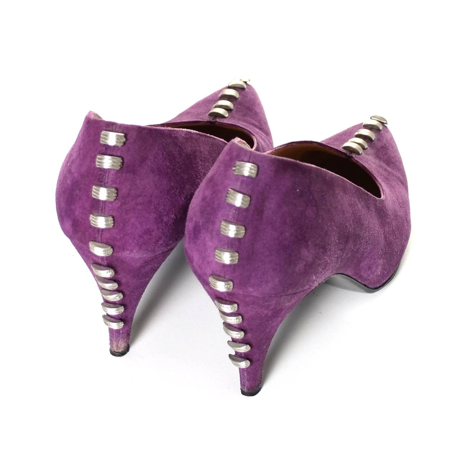 These vintage Maud Frizon purple suede shoes have great silver studs on the heels and the toes.  The shoes have only sole scuffs to show any wear and were made in Italy in the 1980's.  These fab shoes have 4