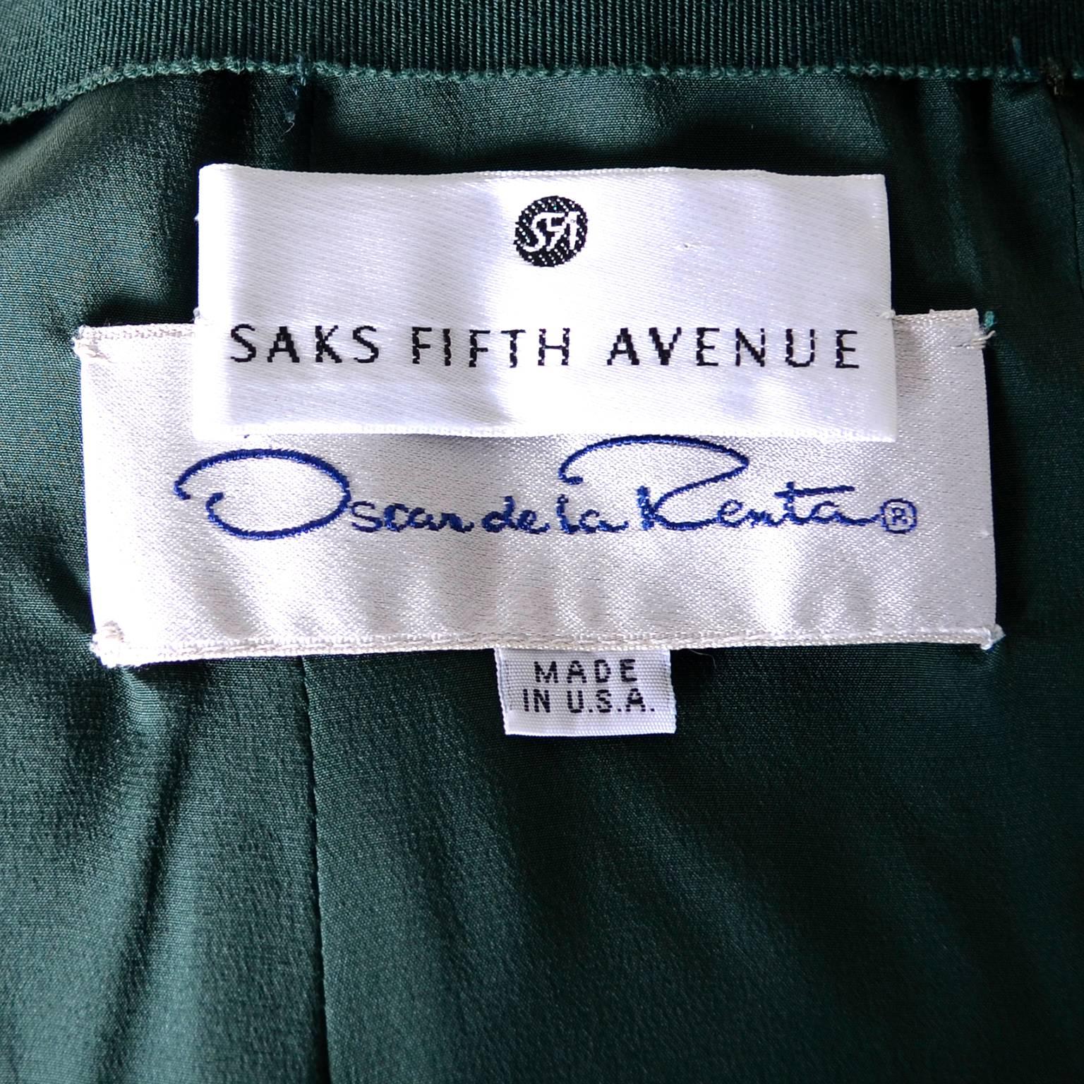 1990s Vintage Oscar de la Renta Dress Evening Gown in Green Silk Chiffon w Scarf In Excellent Condition In Portland, OR