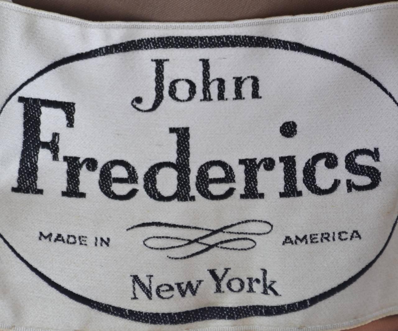 John Frederics New York Vintage Satin Beret 1960s Hat Excellent Condition In Excellent Condition In Portland, OR