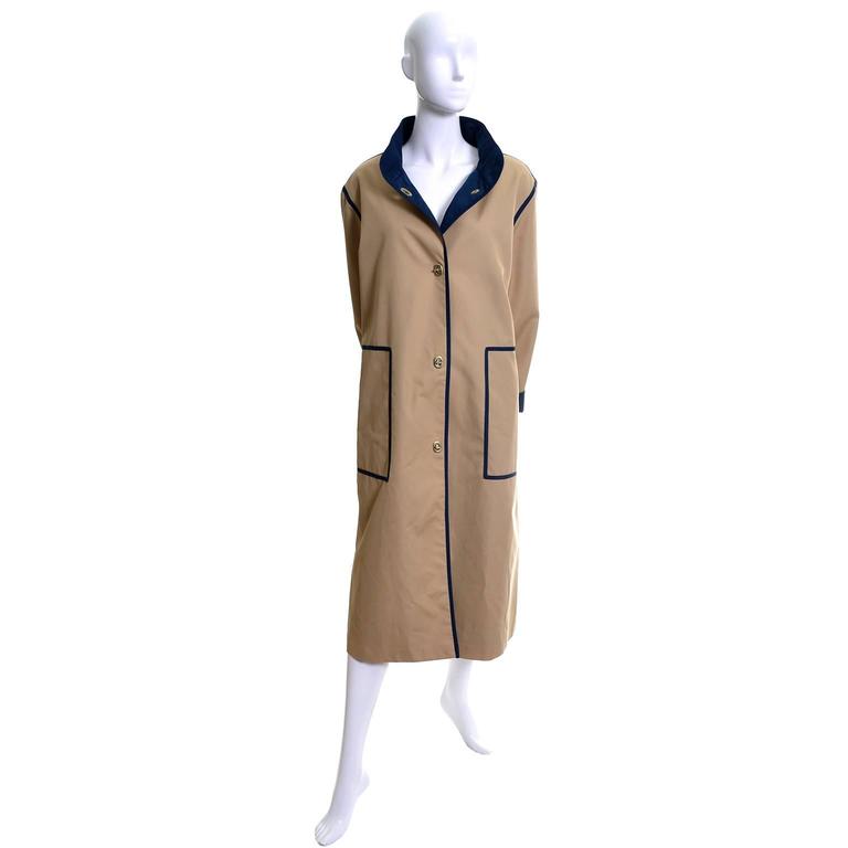 Bonnie Cashin Vintage Raincoat Tan and Navy With Toggle Closures Size ...