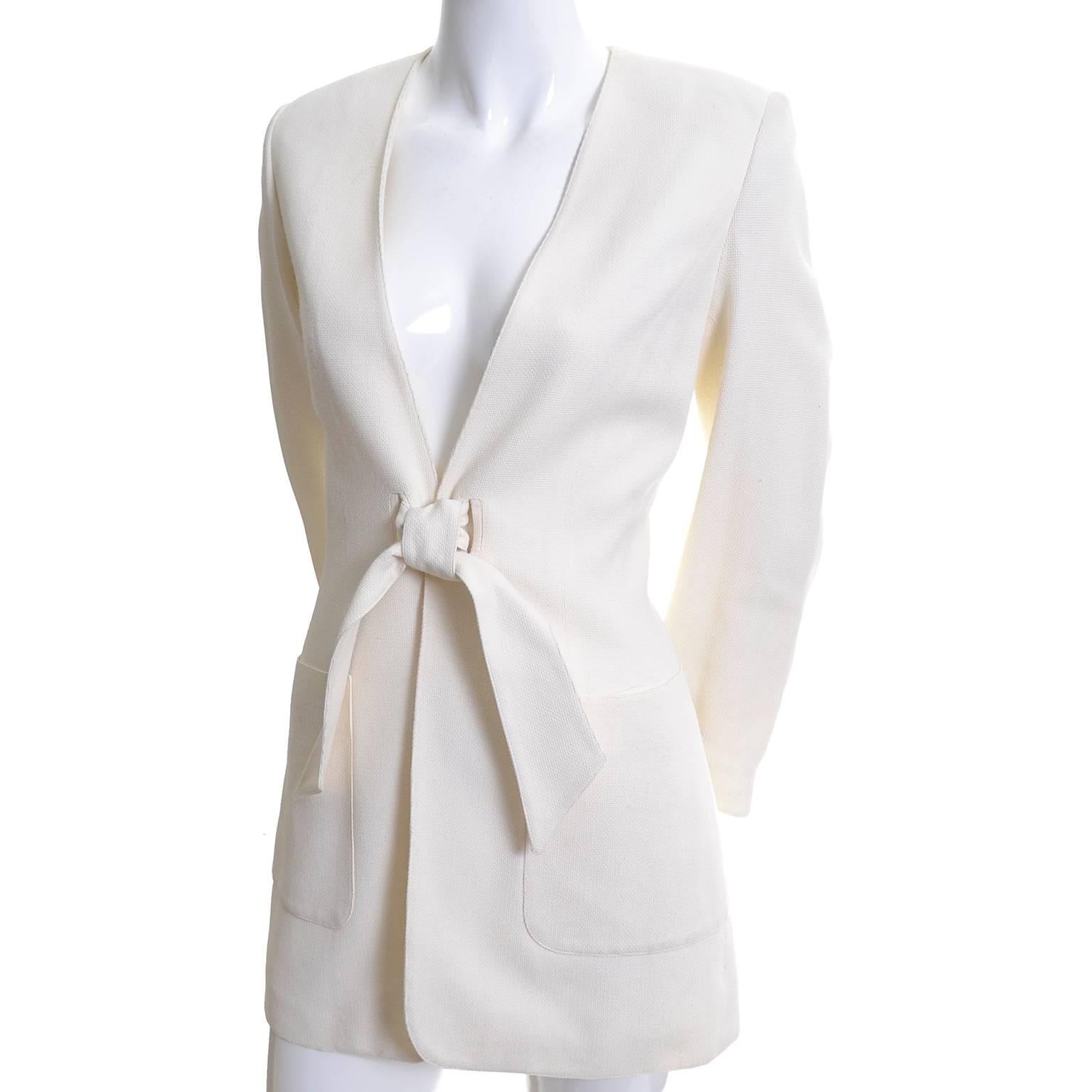 1980s Claude Montana Vintage Blazer Jacket Size 6 Cream Silk In Good Condition For Sale In Portland, OR