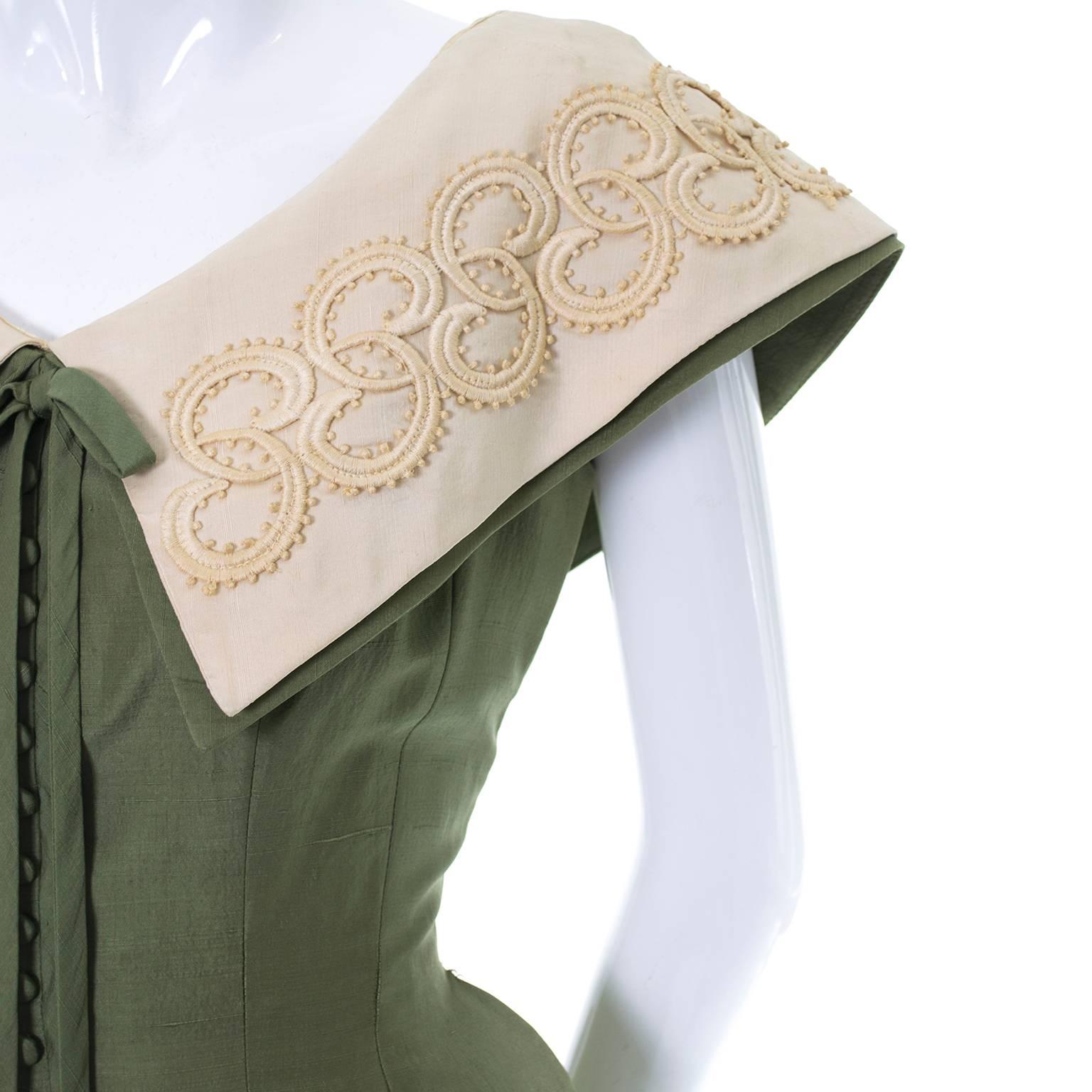 1950s Suzy Perette Vintage Dress in Green Raw Silk W/ Soutache Trim In Excellent Condition In Portland, OR