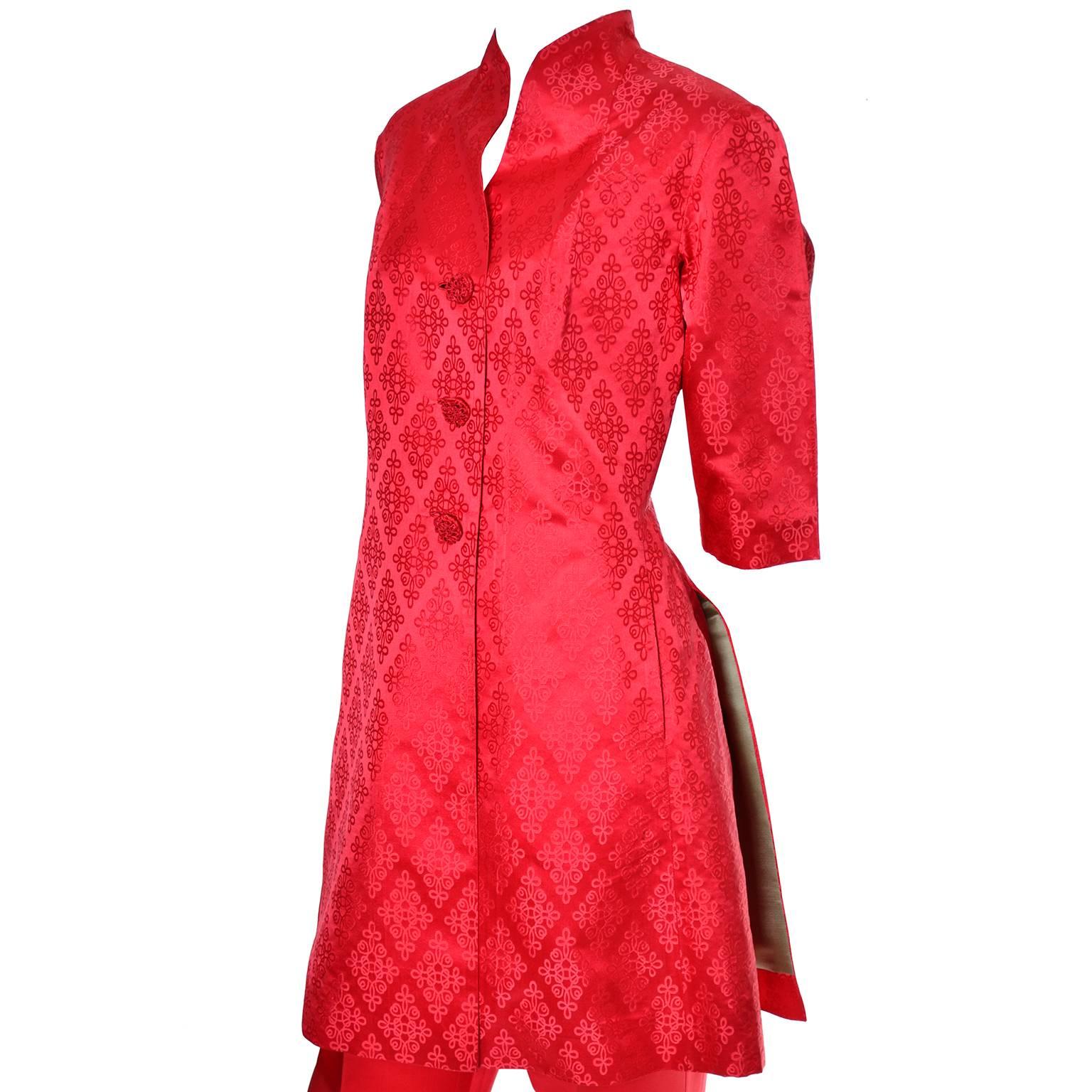 1960s Vintage Chinese Red Silk Satin Hostess Pajamas Evening Pant Suit Ensemble In Excellent Condition In Portland, OR