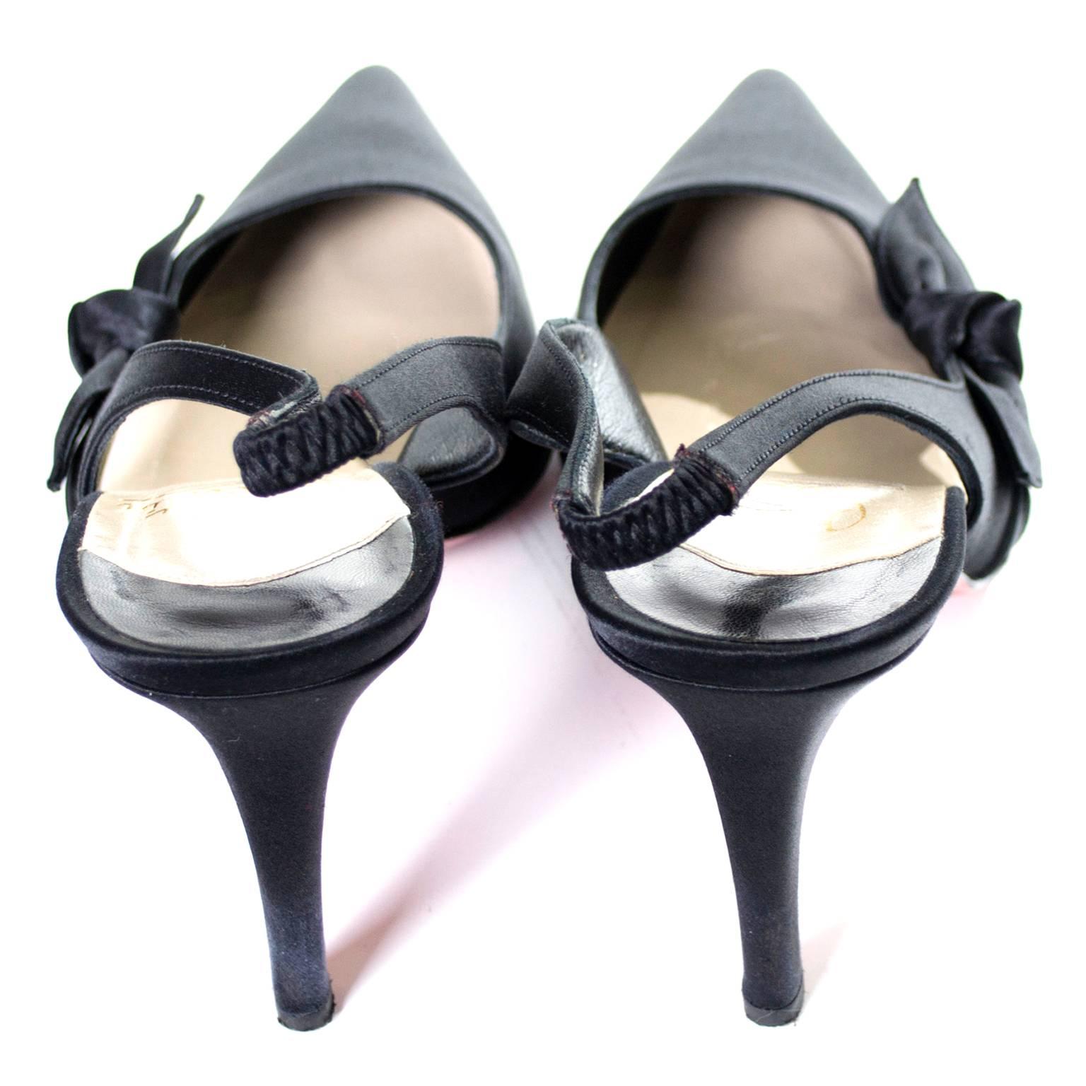 Christian Louboutin Black Satin Shoes Slingbacks Bows Size 35.5 5.5 In Excellent Condition In Portland, OR