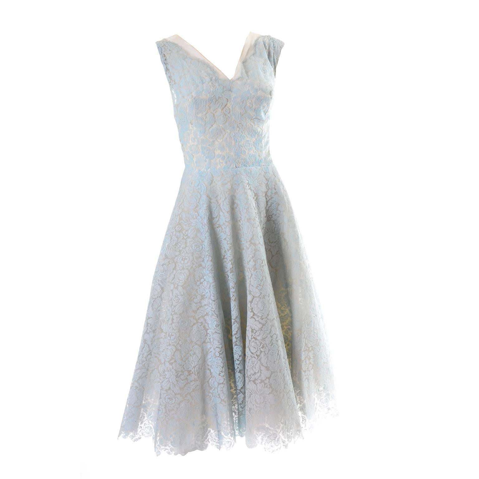 Peggy Hunt 1950s Vintage Dress Blue Lace Cream Silk Full Skirt 8 1