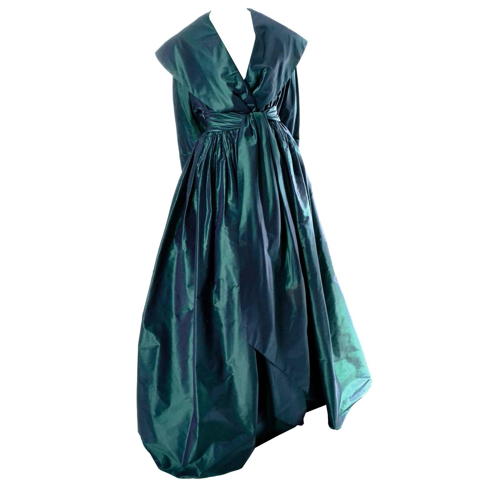 Carolyne Roehm Vintage Dress Iridescent Bergdorf Goodman Taffeta Ballgown 10 In Excellent Condition In Portland, OR