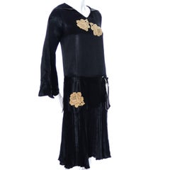 1920s Black Silk Antique Dress Rose Lace Appliques Knife Pleated Skirt xxs