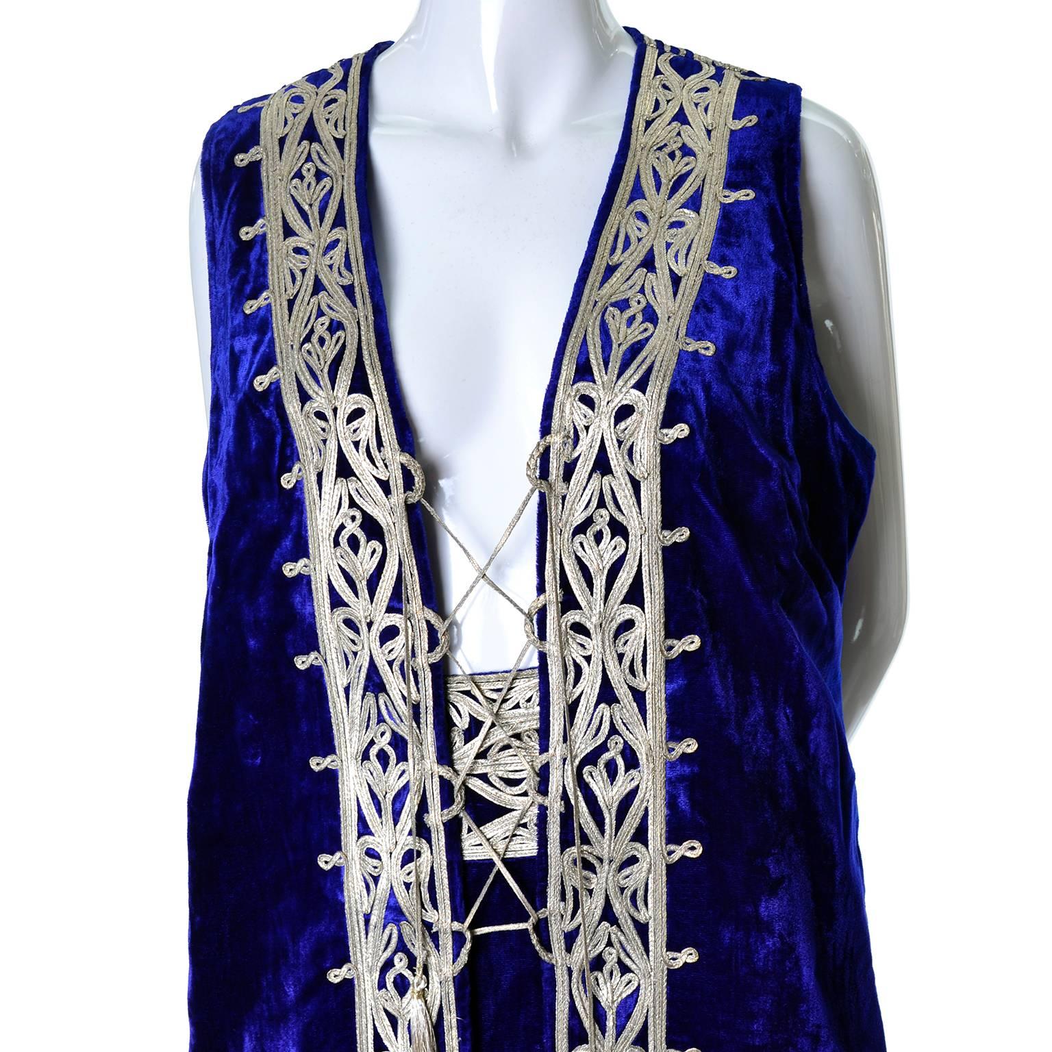 Vintage Afghanistan Blue Velvet Skirt Waistcoat Outfit Pashtun Embroidery 1