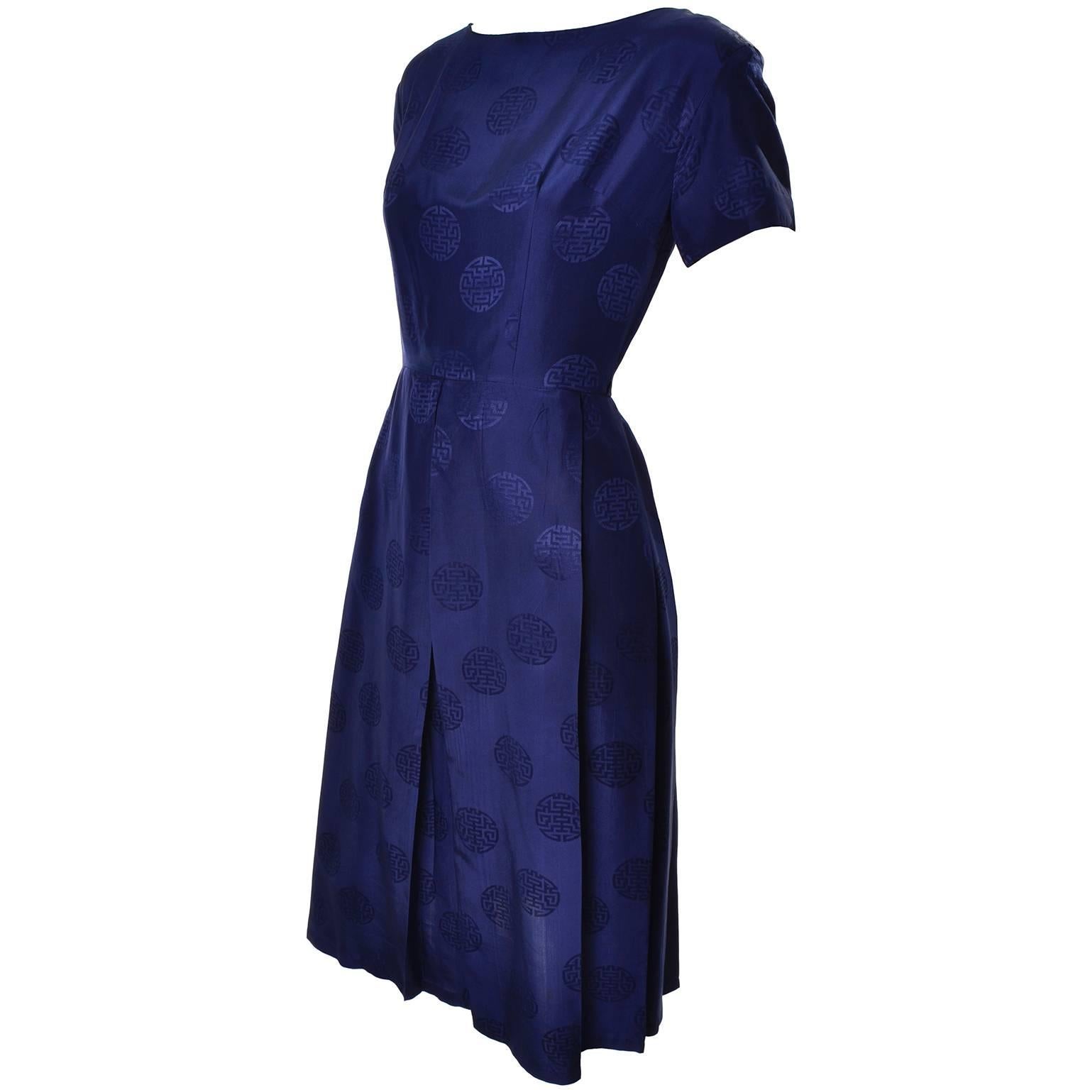 1960s Blue Silk Dynasty Vintage Dress Asian Moans Print 6/8 Hong Kong